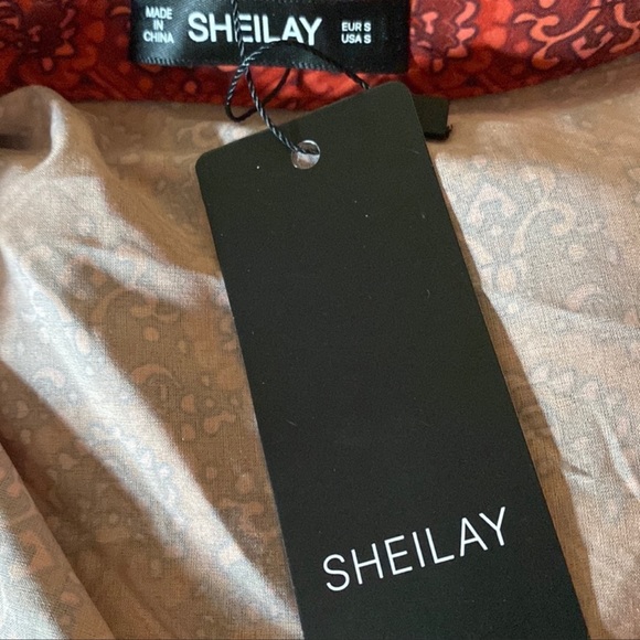 New! Sheilay Damask Print Tunic Blouse - Picture 7 of 7